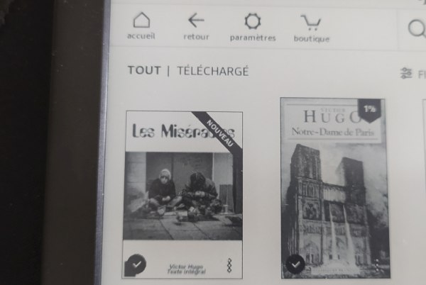 Kindle : comment afficher la couverture du livre en cours