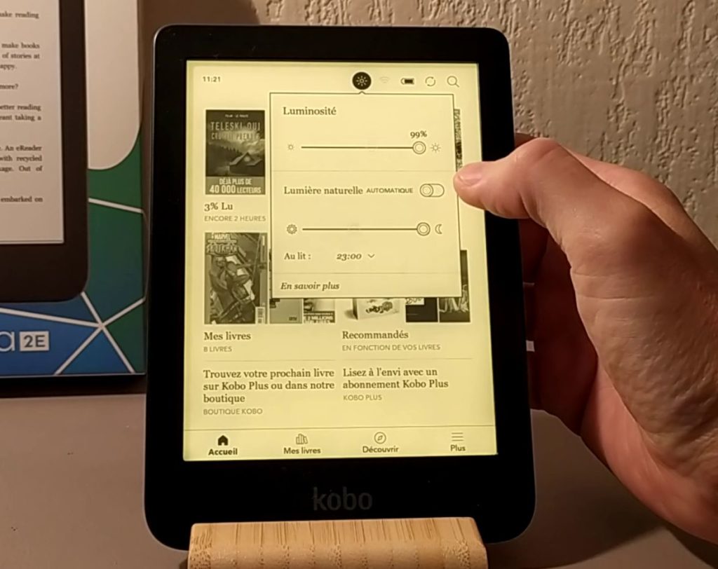 Kobo Clara 2E ou Vivlio Light HD : quelle liseuse acheter ?